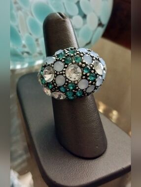 Costume Jewelry Chunky Ring, Size 7, Moonstone, Clear & Aqua Stones, Stunning🩵